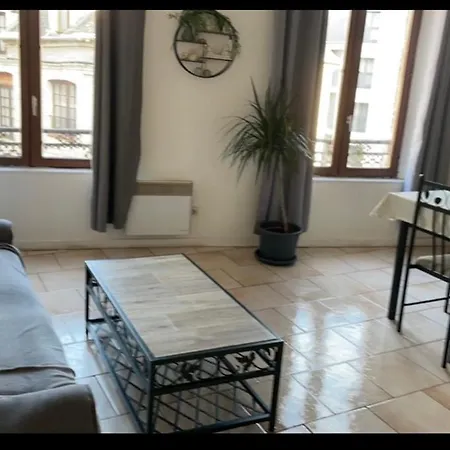 1 Chambre, Centre Draps Non Inclus